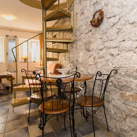 House Lea * إيغراني