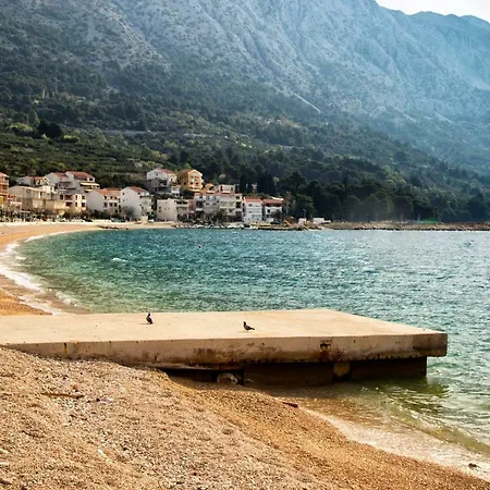 House Lea بيت للعطل *